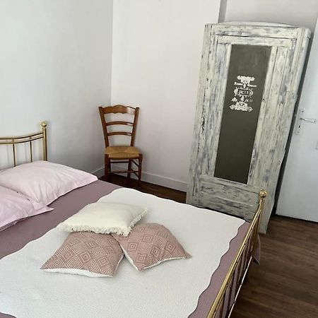 Appartement Chaleureux Avec Parking Gratuit Sarlat-la-Caneda Exterior photo